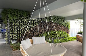 Millerz Square By Just Stay