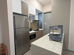 Millerz Square By Just Stay