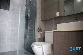 Millerz Square By Just Stay