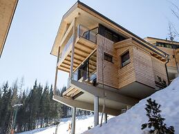 Nice Chalet With Balconies