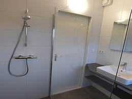 Cosy Holiday Home With Garden