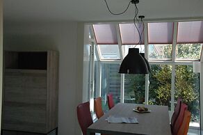 Cosy Holiday Home With Garden