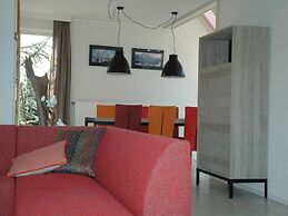 Cosy Holiday Home With Garden