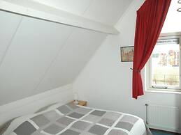 Cosy Holiday Home With Garden