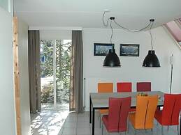 Cosy Holiday Home With Garden