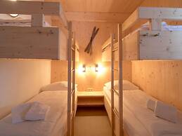 Lush Chalet With Whirlpool tub