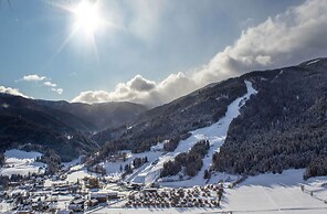 Traditional Chalet With Terrace