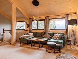 Lavish Chalet With hot tub