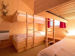 Beautiful Chalet With Sauna