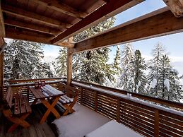 Beautiful Chalet With Sauna