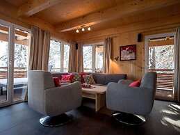 Beautiful Chalet With Sauna