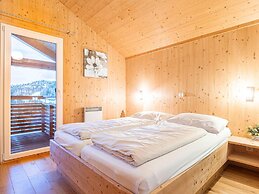 Amazing Chalet With Infrared Sauna