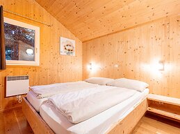 Amazing Chalet With Infrared Sauna