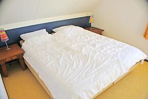 Amazing Bungalow With Garden