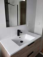 Amazing Bungalow With Garden