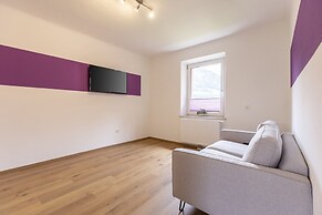 Modern Apartment With Balcony