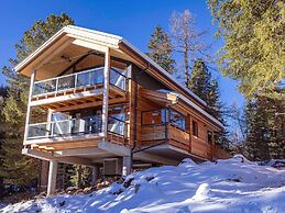 Amazing Chalet With Mountain Views