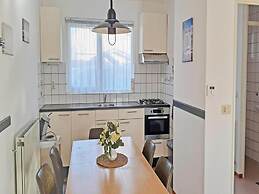 Cosy Bungalow Near the Beach