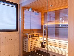 Charming Chalet With hot tub on Balcony