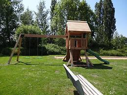 Mesmerising Holiday Home With Garden