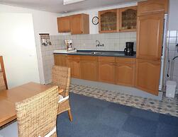 Spacious Holiday Home With Garden