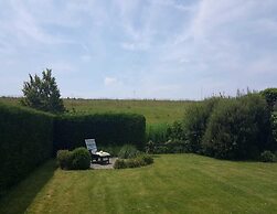 Comfy Bungalow With Terrace
