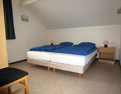 Bungalow With Large Garden