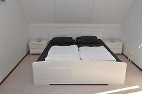 Amazing Holiday Home With Garden