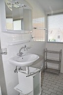 Amazing Holiday Home With Garden