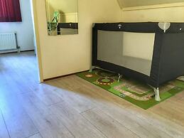 Lovely Holiday Home With Private Barbecue