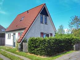 Lovely Holiday Home With Private Barbecue