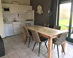 Lovely Holiday Home With Private Barbecue