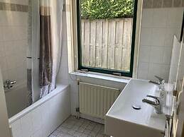 Lovely Holiday Home With Private Barbecue