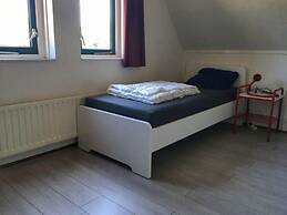 Lovely Holiday Home With Private Barbecue