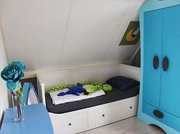 Lovely Bungalow With Garden