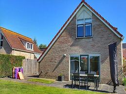 Lovely Bungalow With Garden