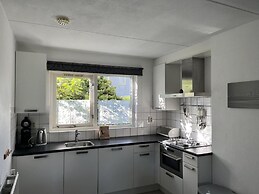 Snug Holiday Home With Garden