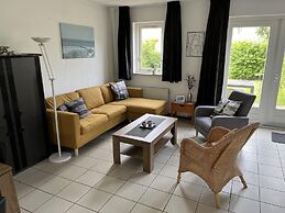 Snug Holiday Home With Garden