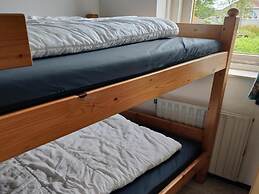 Snug Holiday Home With Garden