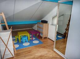 Nice Holiday Home Near Beach