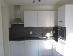 Elegant Holiday Home With Garden