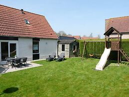 Beautiful Holiday Home With Garden