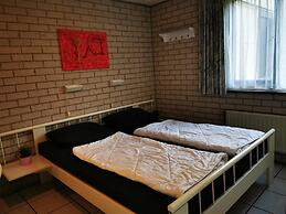 Nice Holiday Home Near the Beach