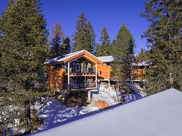 Lush Chalet With Indoor Sauna