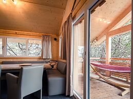 Enchanting Chalet With hot tub