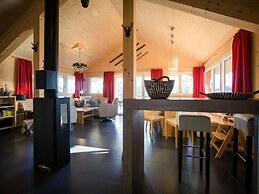 Lively Chalet With hot tub