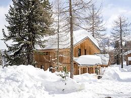 Attractive Chalet With hot tub