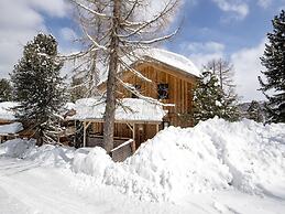 Attractive Chalet With hot tub