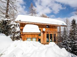 Attractive Chalet With hot tub