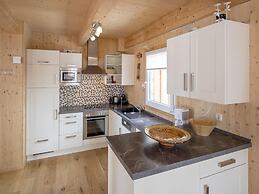 Attractive Chalet With hot tub